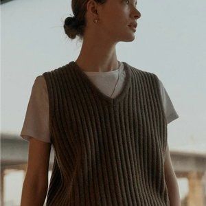 Nothing Written Celceto Vest | Mocha Brown | One Size S